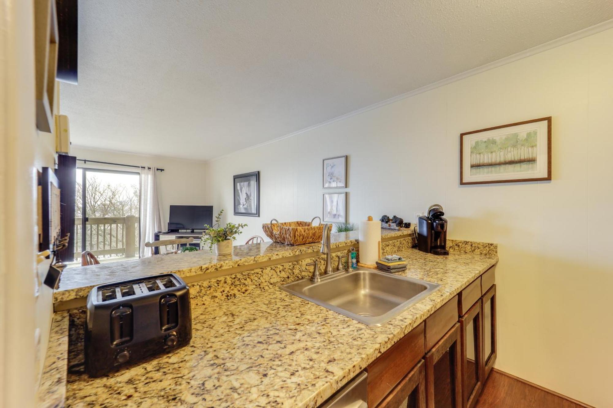 Beech Mountain Studio With Balcony Less Than 1 Mi To Skiing! Exterior foto